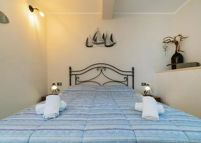 Feriehus Dimora Concept - Ca' Franca - Sea View Terrace And Private Parking Borgio Verezzi